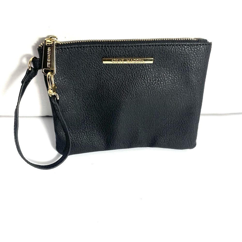 Steve Madden Black Pebbled Wristlet Pouch Gold Hardware Zip Closure